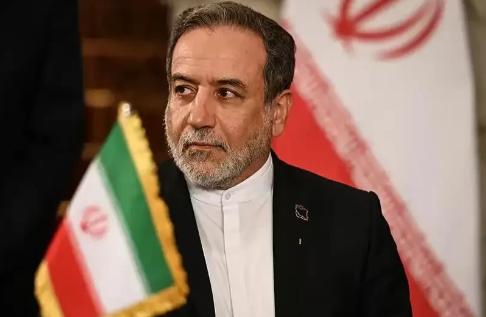 伊朗人真是越来越幼稚了，政治领导人到了今天居然还在找理由，过几天要是真被锤了，那