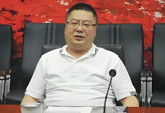 🌞那个靠“免费领鸡蛋”起家，骗走全国60万老人244亿养老钱的大骗子周志峰
