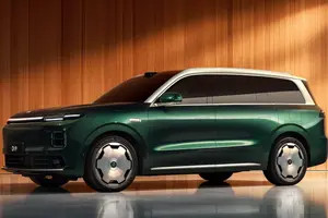 关注零跑D19好一阵子了，实际了解下来还挺戳日常需求😌六座布局坐满也不挤，纯