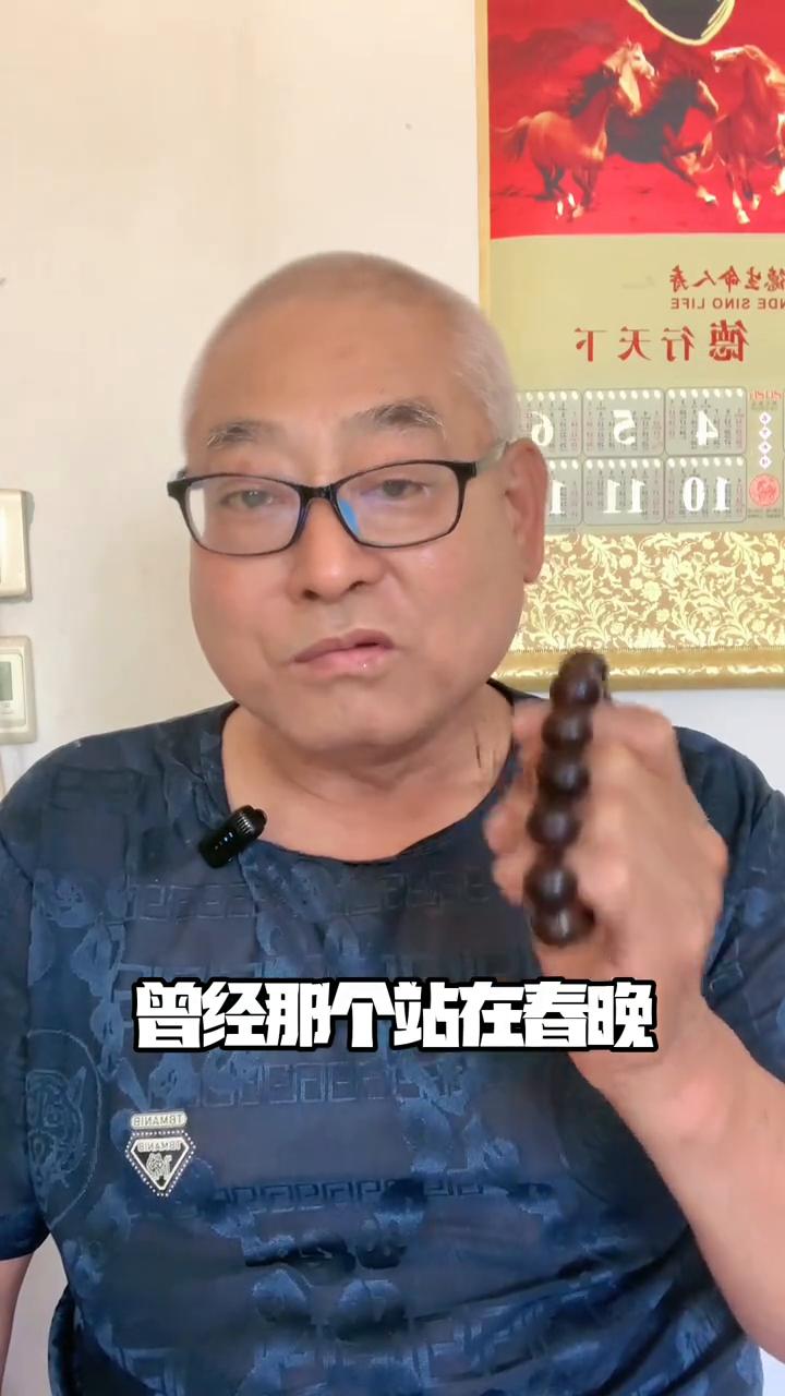 云朵一副天赐的好牌，她却打成了稀巴烂。你有没有发现最近刷到云朵的直播间骂声比礼