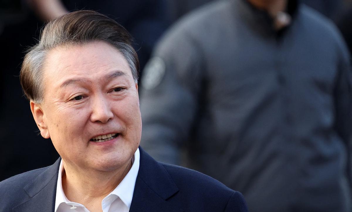 尹锡悦都进去了，支持者还反华闹事，李在明：让别人怎么看韩国？尹锡悦人都在狱中了
