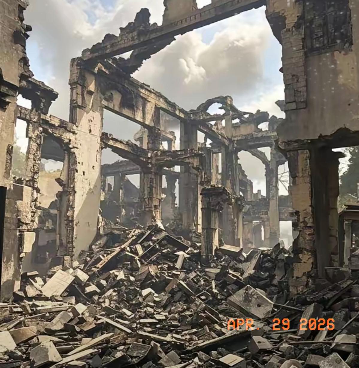 希望巴勒斯坦人明白，加沙的事，还得靠自己。据说，巴勒斯坦人很恨中国人，大概因为中