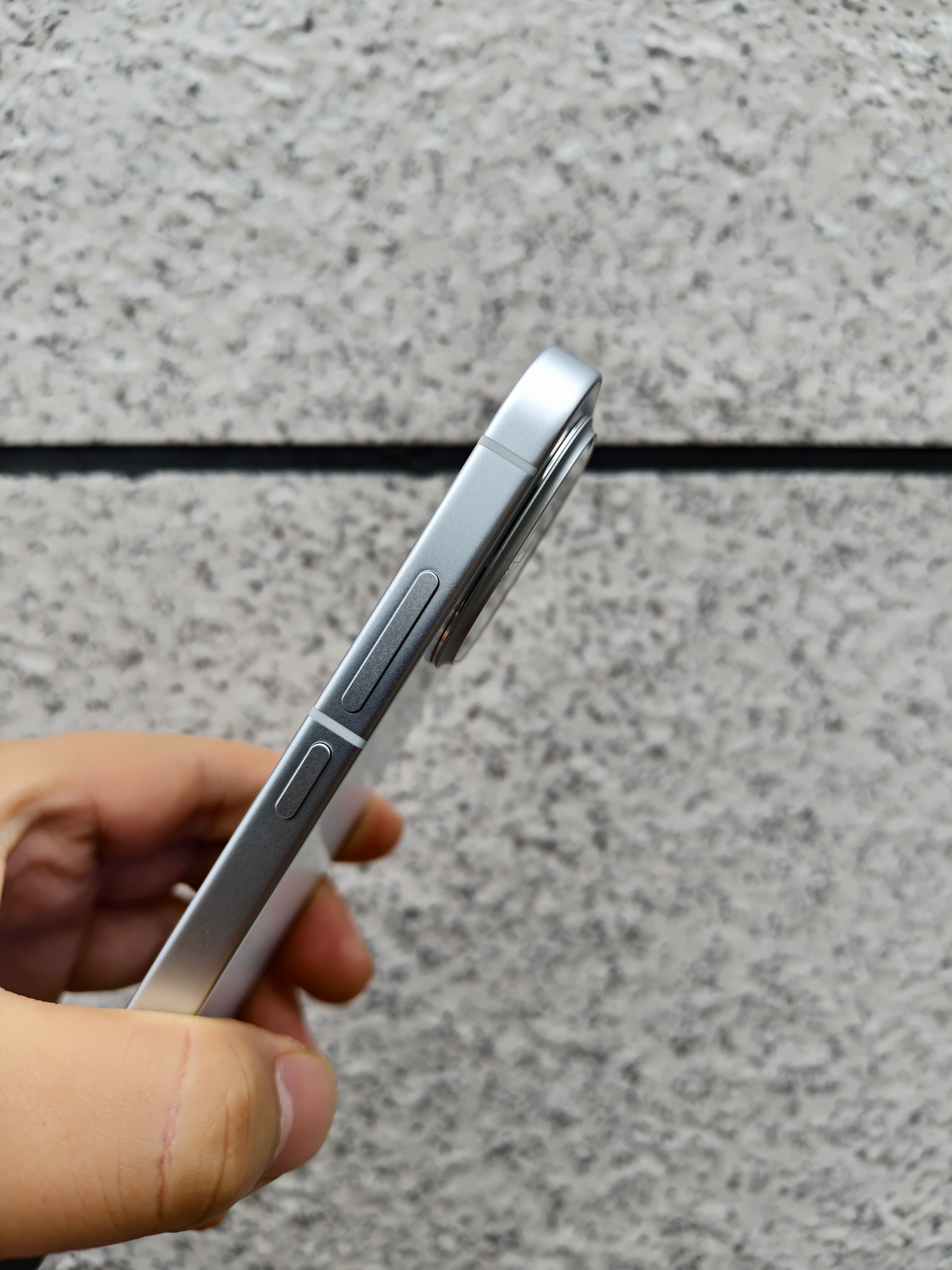 iqoo最近挖到了一款宝藏手机——iQOOZ11Turbo，必须来给你们好