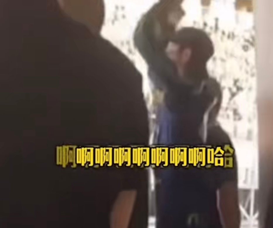 王一博的叫声王一博你有点ooc了哈哈哈哈哈哈王一博你，这是干嘛呀​​​