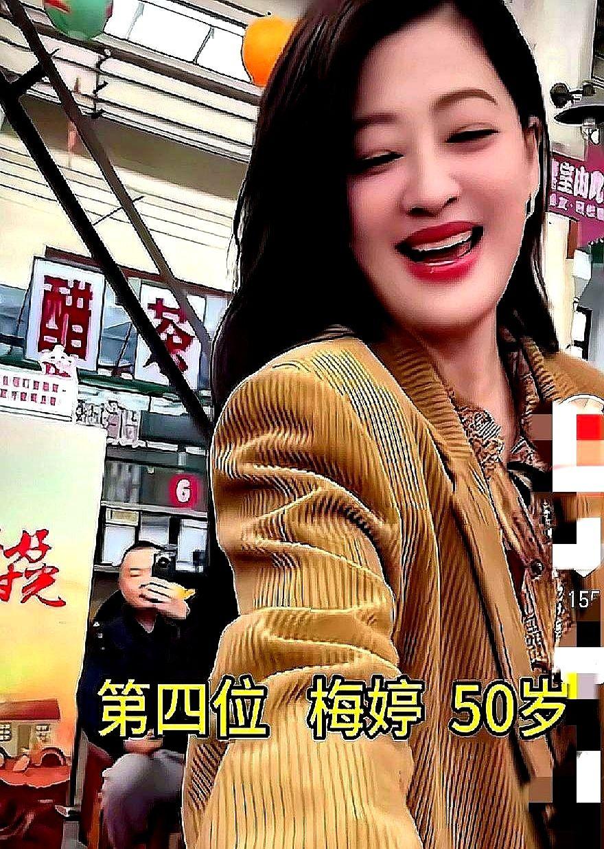 53岁的吴越，把别墅卖了。不是投资失败，而是为了换一套方便轮椅进出的大平层。