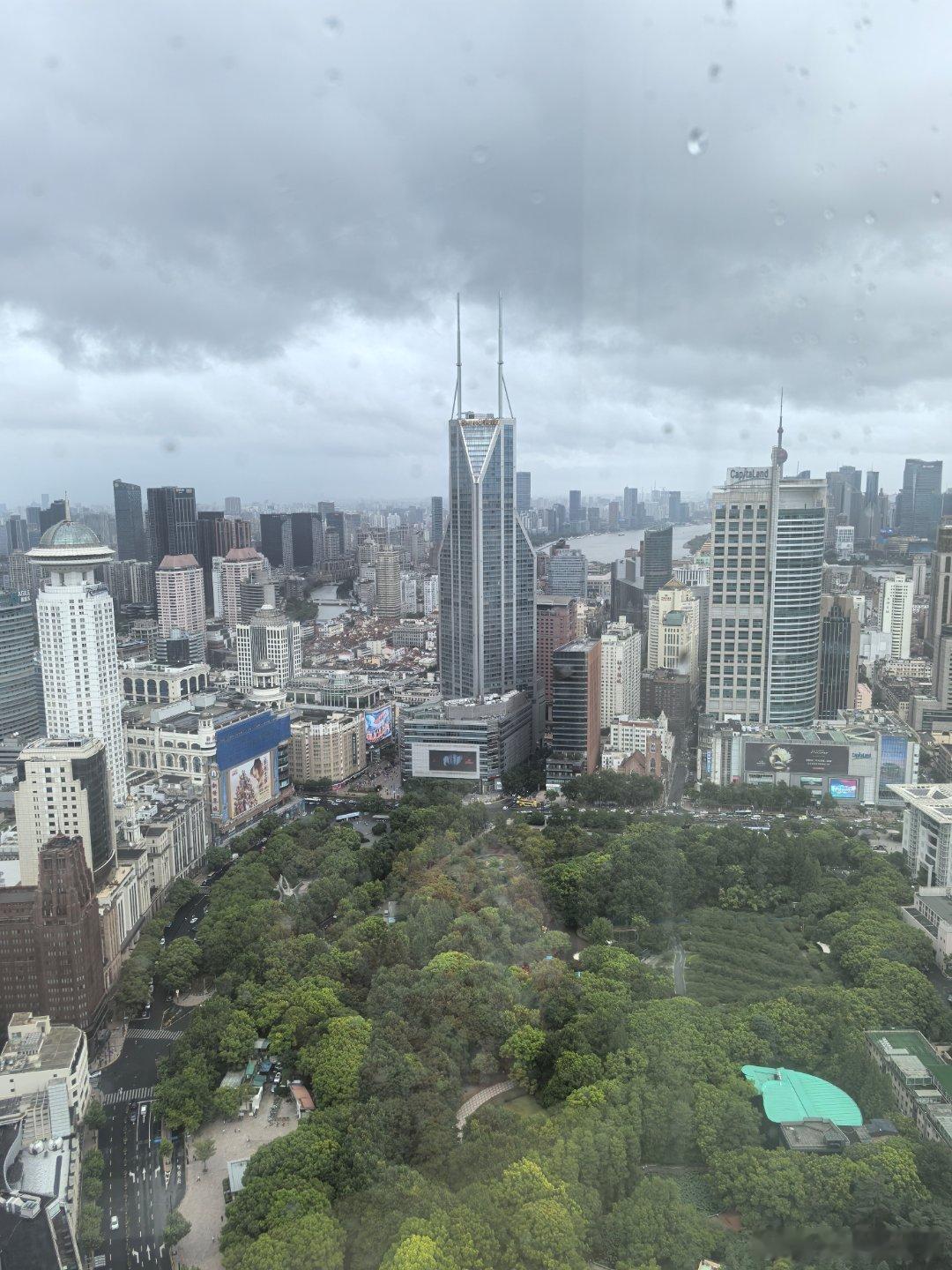 台风日来上海[流浪地球2]​​​