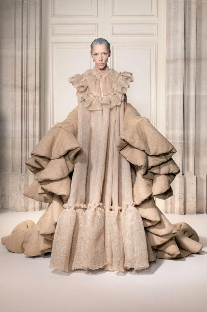 Viktor&Rolf2026秋冬高定系列，面料真的是这一季的灵魂所在。一