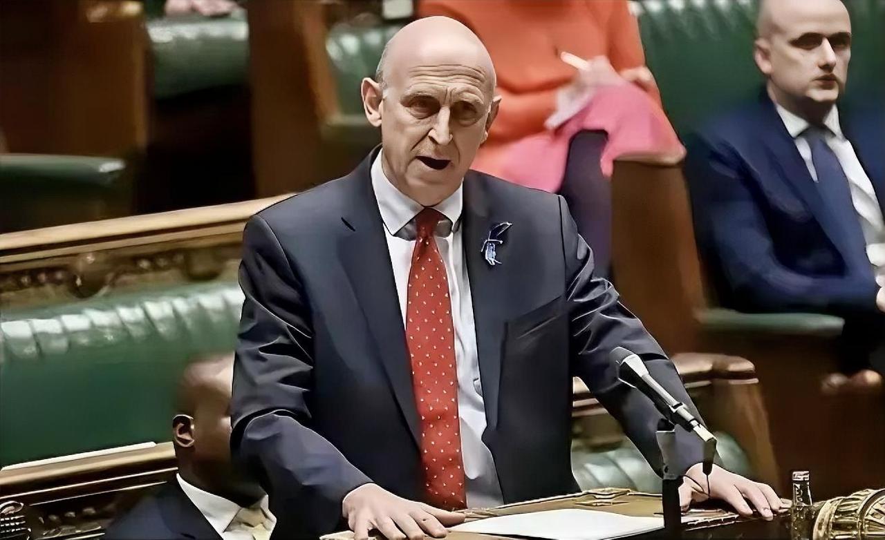 【要与中国开战？英国前议员乔治·加洛韦彻底怒了。近日刷到一个视频，英国一