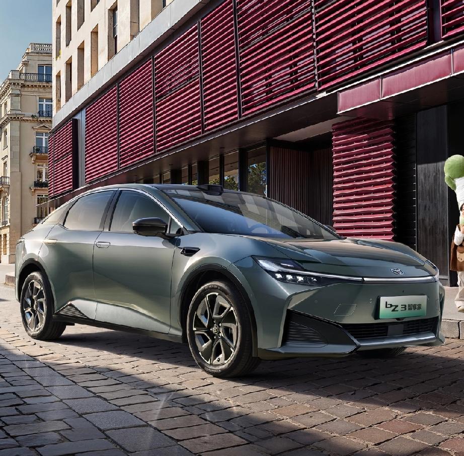 这是赤裸裸的真实情况！！2024年，一汽丰田全年新车卖掉了800,199台。在