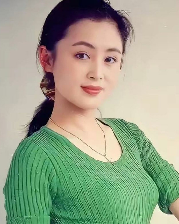 这么漂亮得小姑娘，确实有点可惜了!