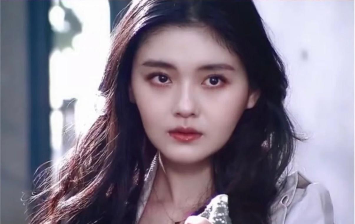 小S的大女儿许曦文（Elly）近日接受采访透露自己是因为姨妈“大S”才想要当演员