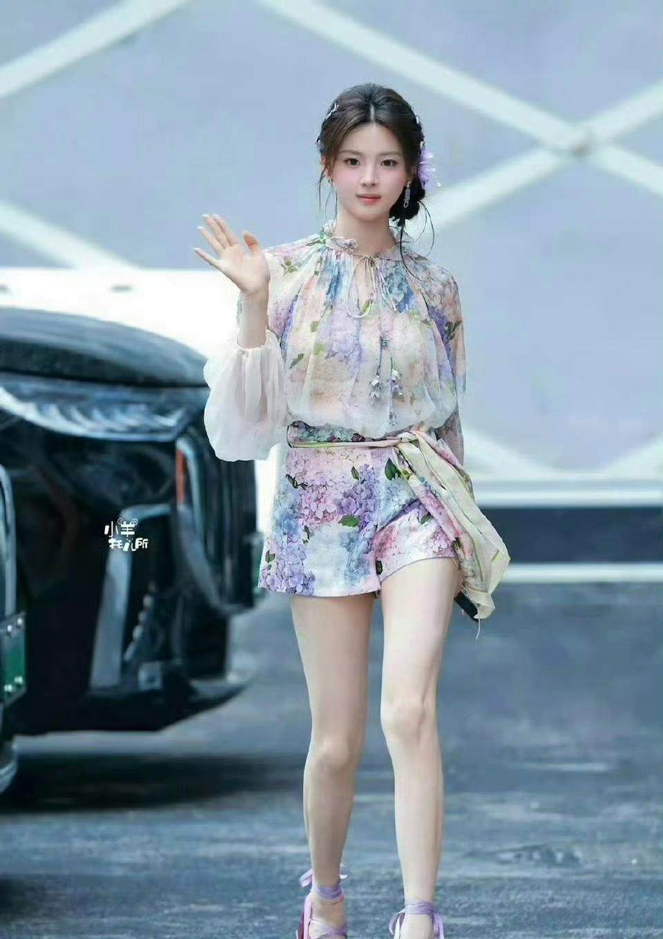 杨超越的造型师是突然开窍了吗​​​