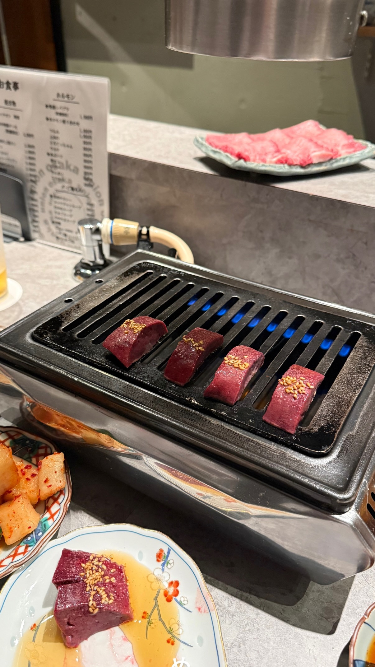 鈴本美愉「いつの間にか4月だ~最近は春メイク🌸ヘアメンテはいつもlog_ry