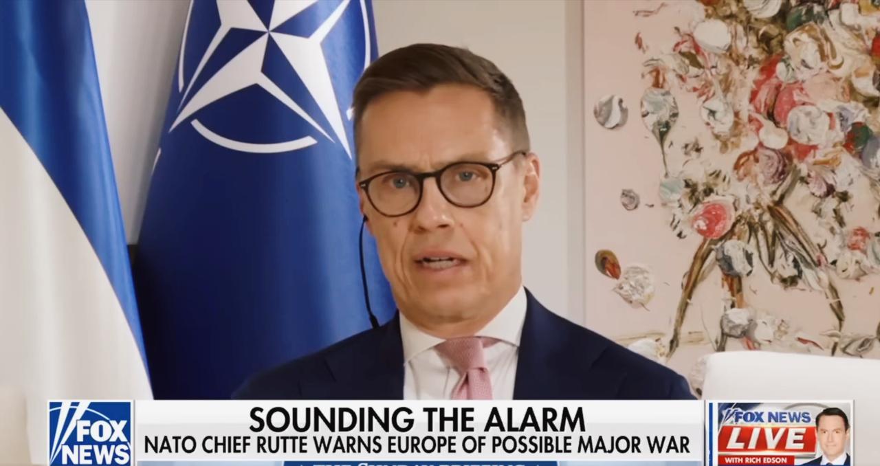 啊哈，“俄罗斯威胁不存在”，那个男人终于承认了。芬兰总统斯塔布在电视上承认俄