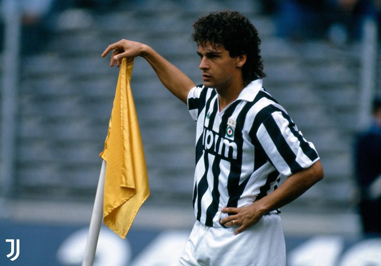 BBC评选出了近50年足坛最成功的10大转会，巴乔从紫百合加盟尤文图斯位列第四