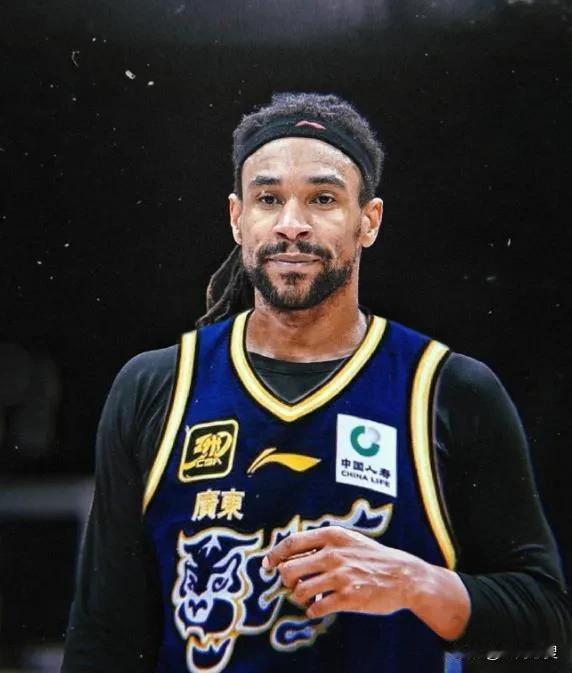 为什么萨林杰在北控一副老油条的样子，可到了广东队之后却是活力四射大杀四方？看了