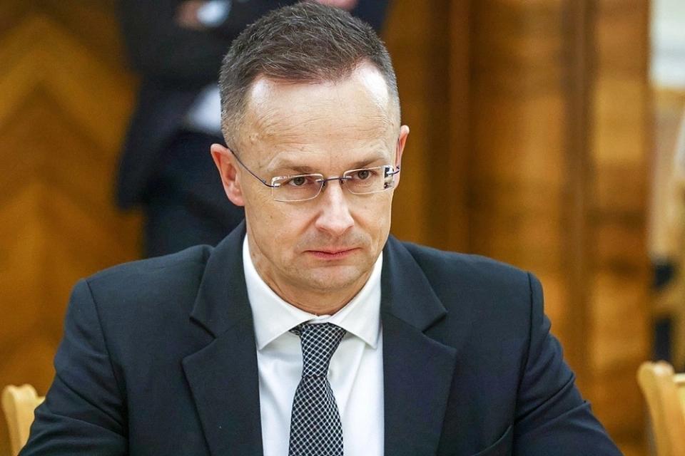 匈牙利这波真的闹大了！3月23日一桩足以震动全国的事儿爆出来了，他们的外长西雅尔