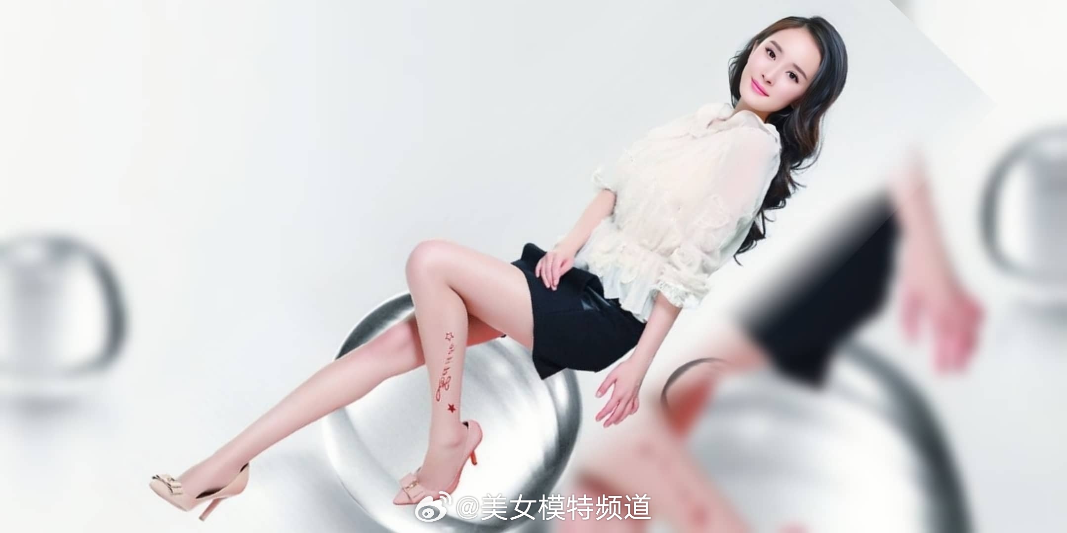 杨幂一组丝袜代言考古物料​​​