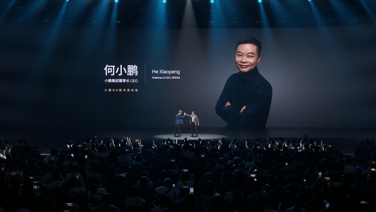 今年全尺寸SUV赛道挤进了四十多款车，各家卷9系，尺寸从5.2米卷到5.4米，配