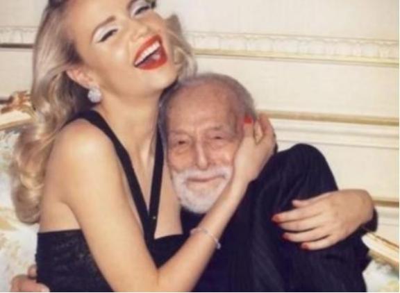 1994年，89岁高龄的石油大亨，娶了26岁脱衣舞女郎，新婚才14个月后，石油大