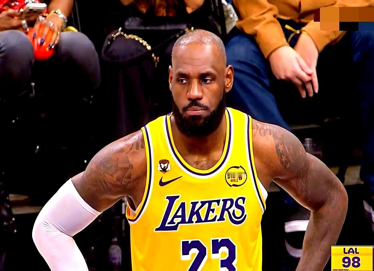 105万票，詹姆斯第8第二轮票数刚出，阿夫迪亚122万，把老詹压到身后。