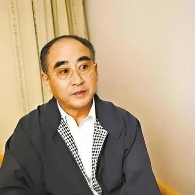 1980年，庄则栋来晋工作，一天去打饭时被问：知道食堂的规矩吗？问话的是食堂