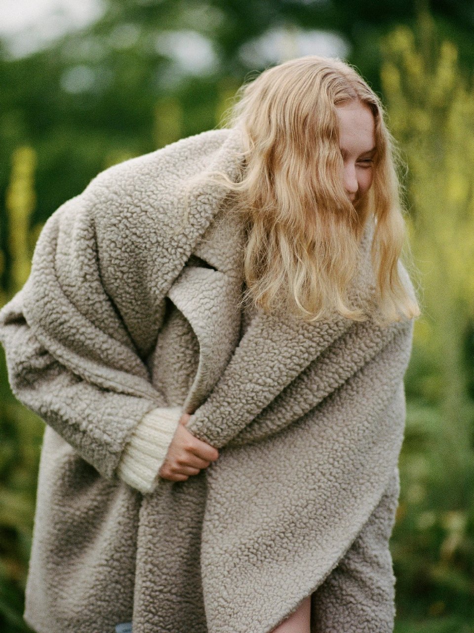 波兰版《VOGUE》摄影：AriannaLago模特：AstridØste