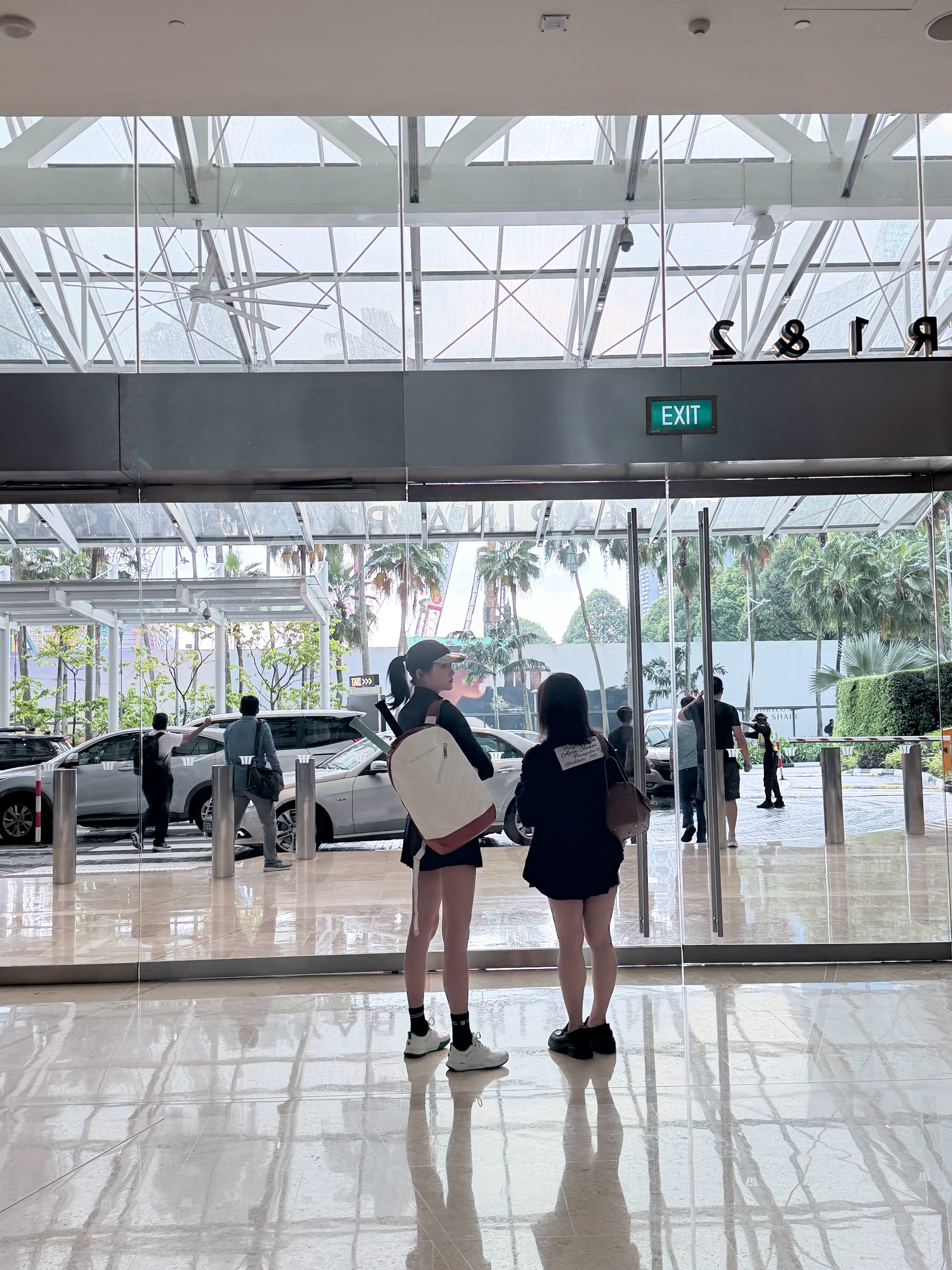 终于对关晓彤的腿长有了实感关晓彤这腿完全就是动漫里面的网球少女的即视感这一刻终