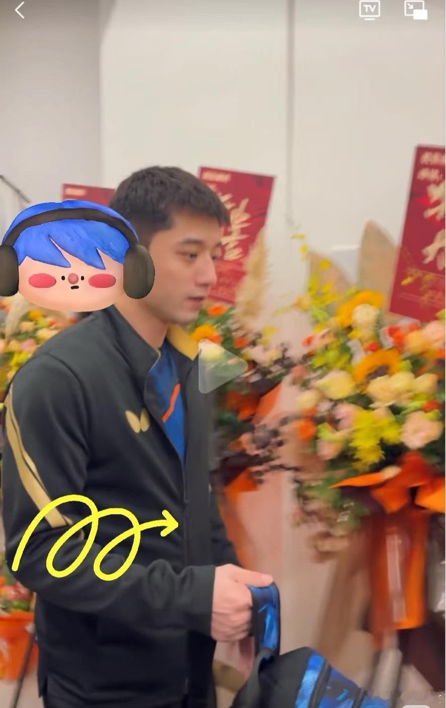 张继科张蕊张继科和张蕊又被拍到吃火锅了！看俩人这穿搭和状态，真的好日常啊，老