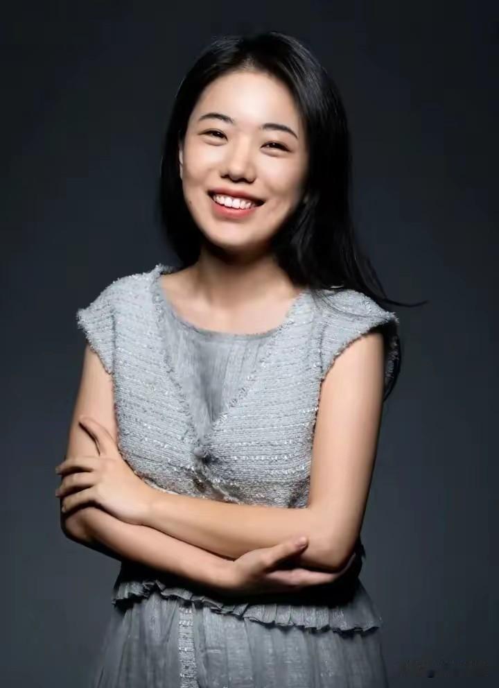 “天才才女”蒋方舟究竟是个什么样的人？一、基础个人信息蒋方舟，1989