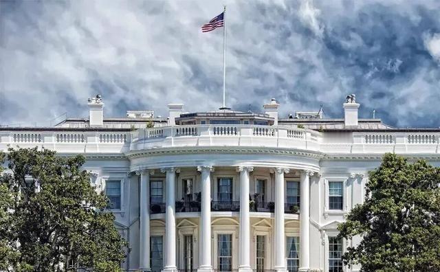 美国华人表示：在美国所有华人精英，不管你第一代有多牛，是顶尖科学家还是大学教授，