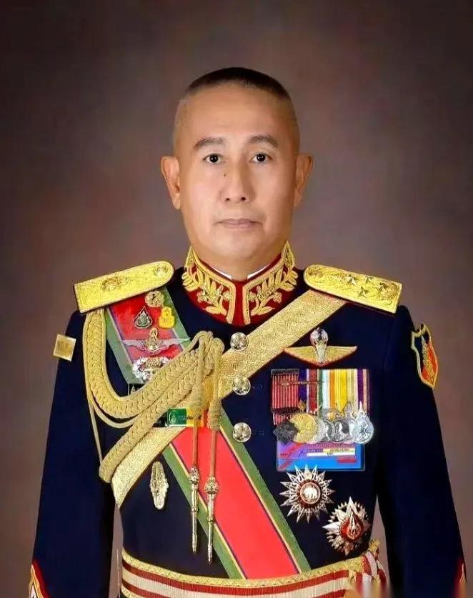我靠，泰国那位将军的原话，直接把我给看愣了这话不是道听途说，是泰国陆军总司