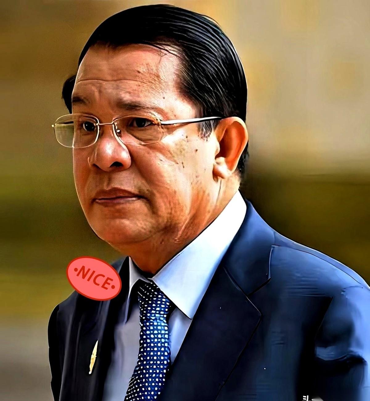 人家F-16的炮弹都砸脸上了。这边还在扯着嗓子喊：“大家冷静！要克制！”我看