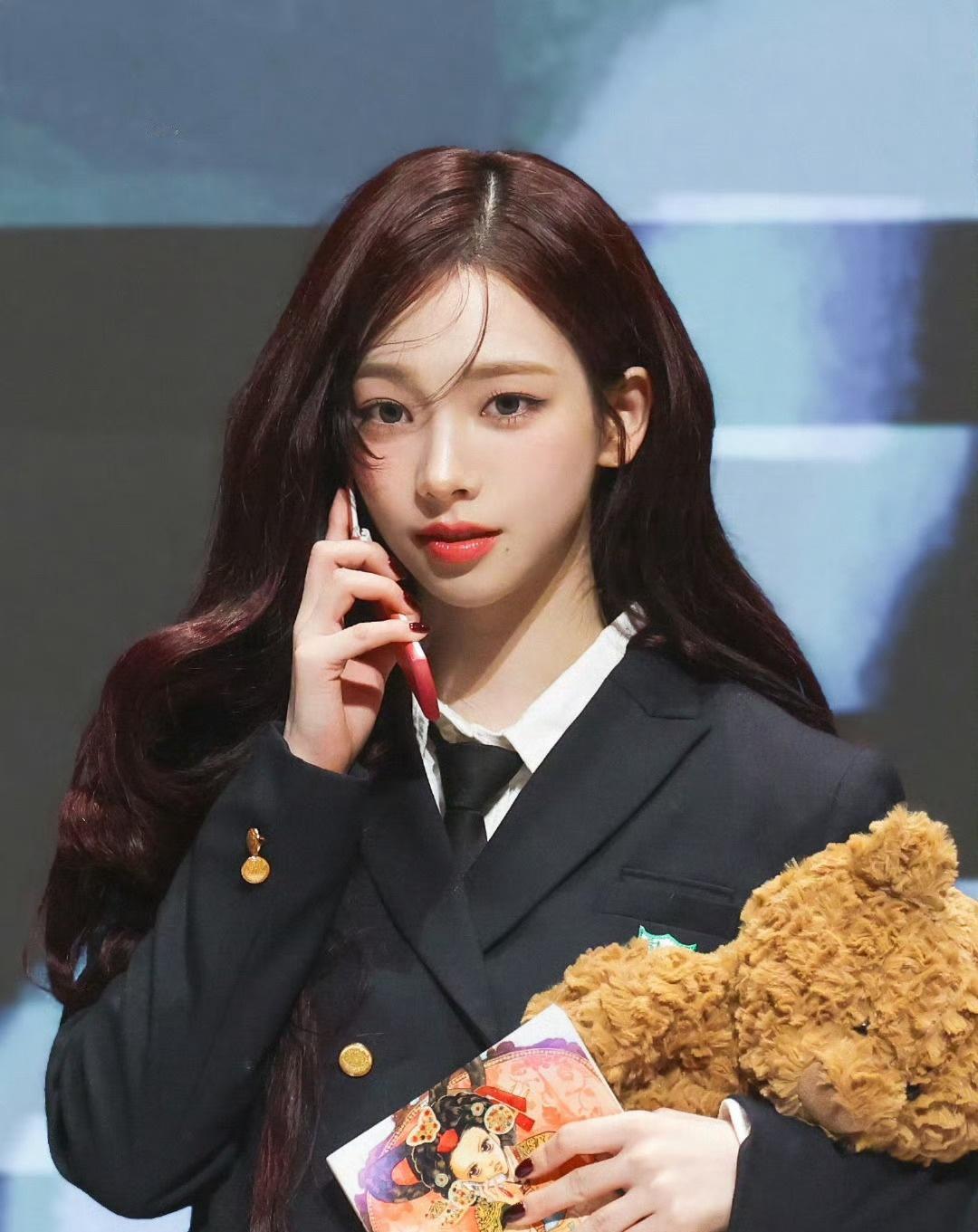 柳智敏｜柳智敏0411生日快乐一些出圈的签售造型^_^​​​