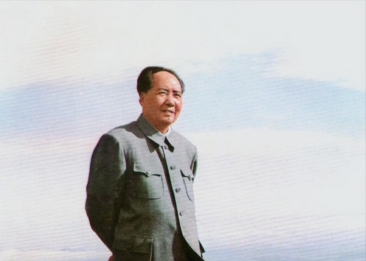 美国人在研究毛泽东时，一直有个疑问，中国自古从来都不缺人才，为什么只出了一个毛泽