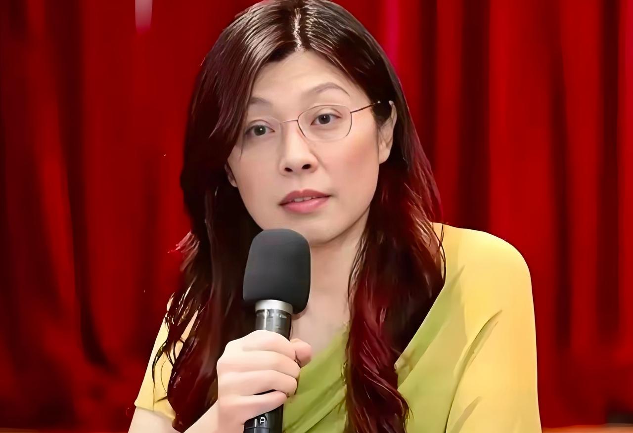 郑丽文这一招比安倍晋三还毒！她直接把“台海有事”的勒索范围，从日本扩大到了全世界