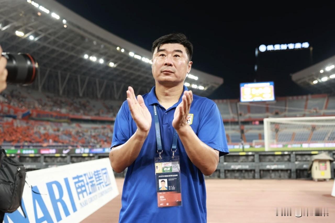 任时光淘洗，2025年的泰山也会留下1：6、6：0、崔康熙、韩鹏、瓦科等坚硬的记