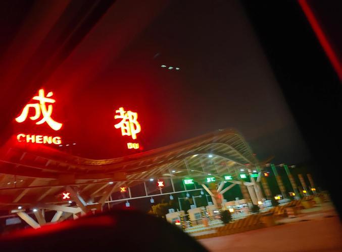 成都天府机场要建二期了，而且比很多人想的早。8月31日，成都东部新区发布《提升门