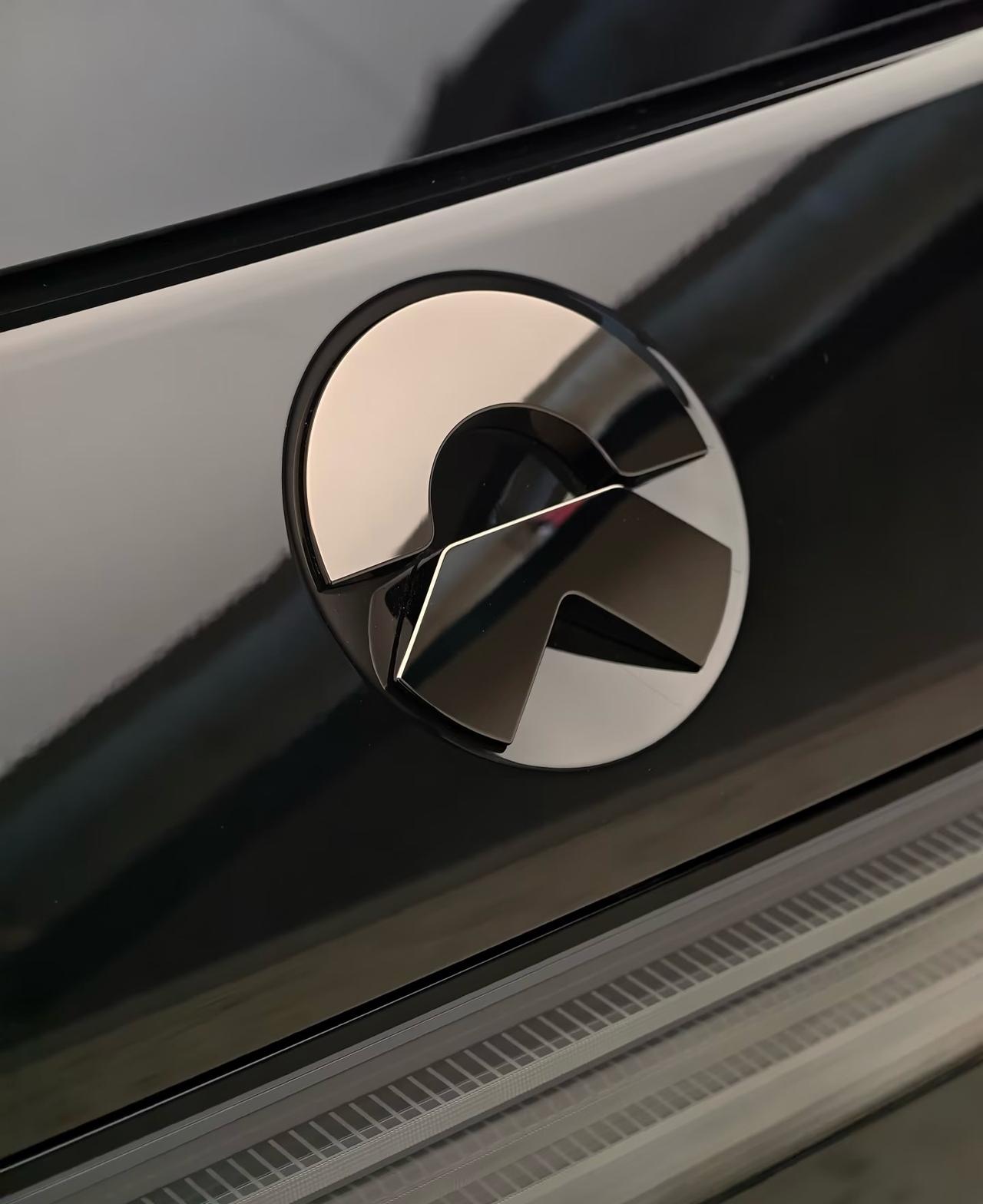 ES9黑武士！一开始很喜欢U8L的外观，现在觉得es9完成度更高。要是能达到