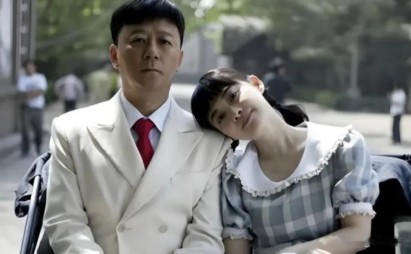 我一直觉得父母爱情在我心里和那些偶像剧没啥区别，只不过演员阵容题材不一样而已，披