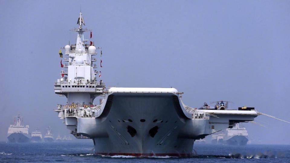 7万吨补给舰吨位似航母，海军已有901型仍要造，远海战略是主因想象一下，你是一