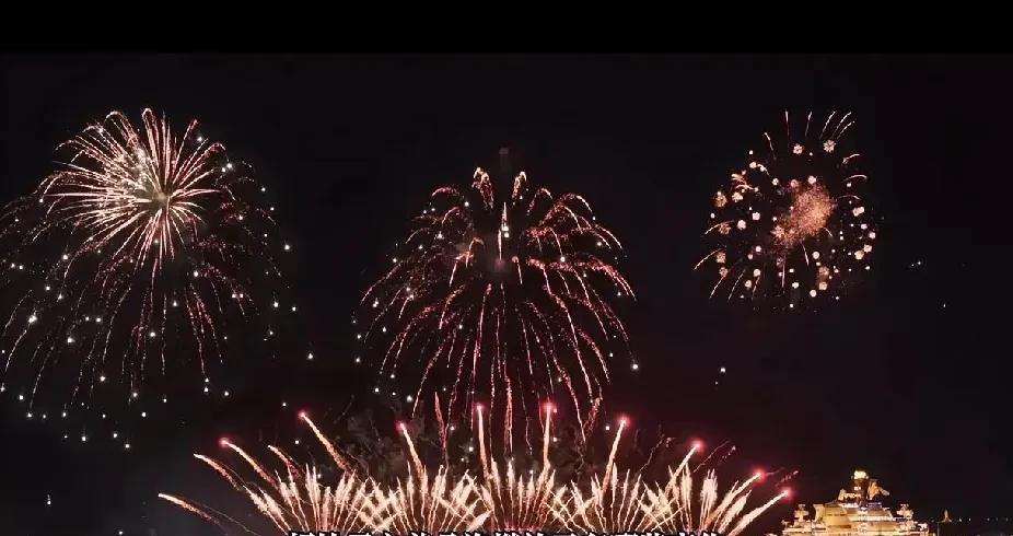 天津，又搞烟花秀！2025年天津烟花秀在汉沽航母主题公园举行，预计从7月5号到