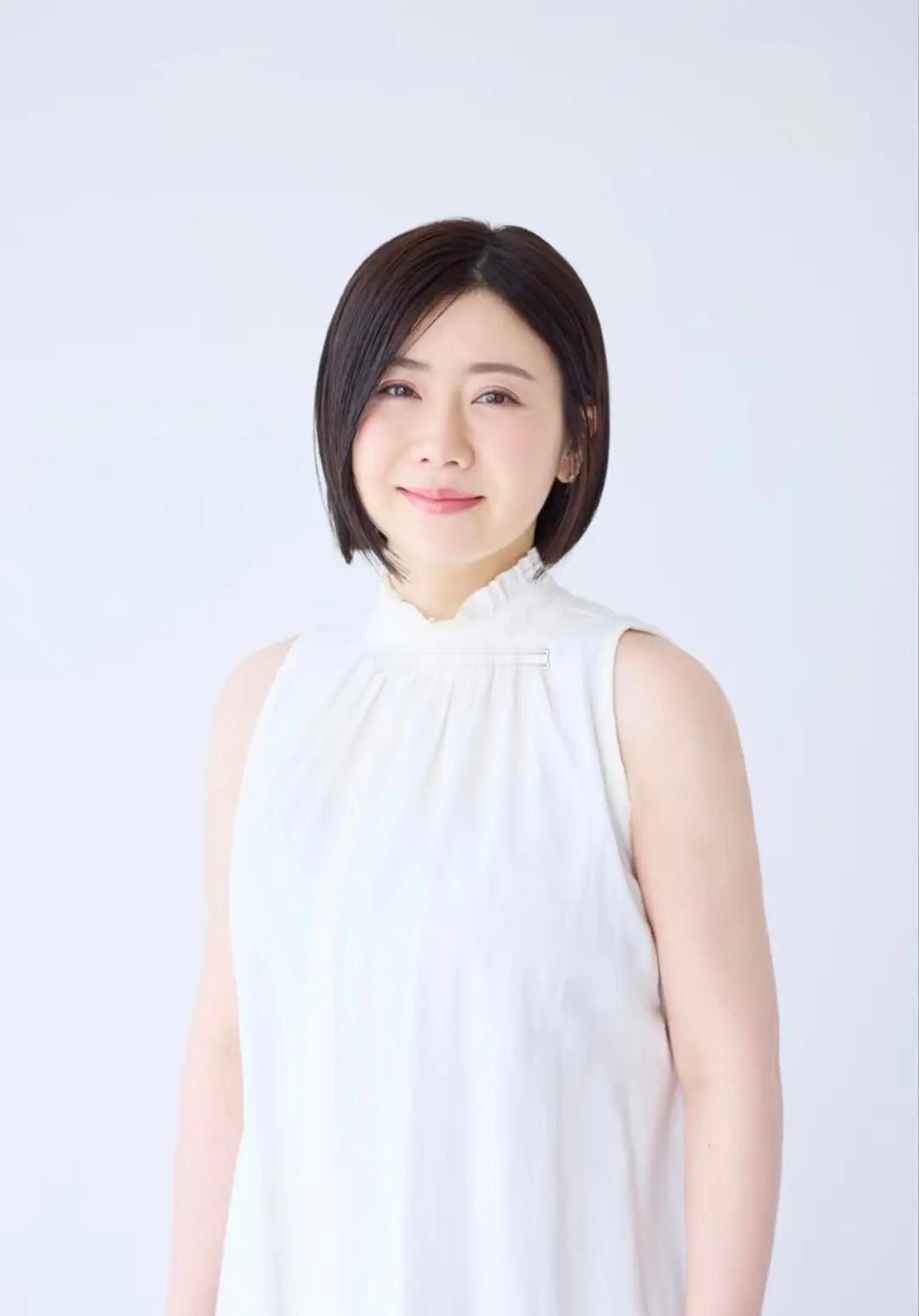 现在最郁闷的估计就是江宏杰了他万万没想到，和福原爱离了没多久，她就和横滨男在一起