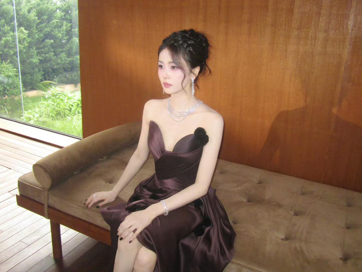 白鹿我是叶璃可以​​​