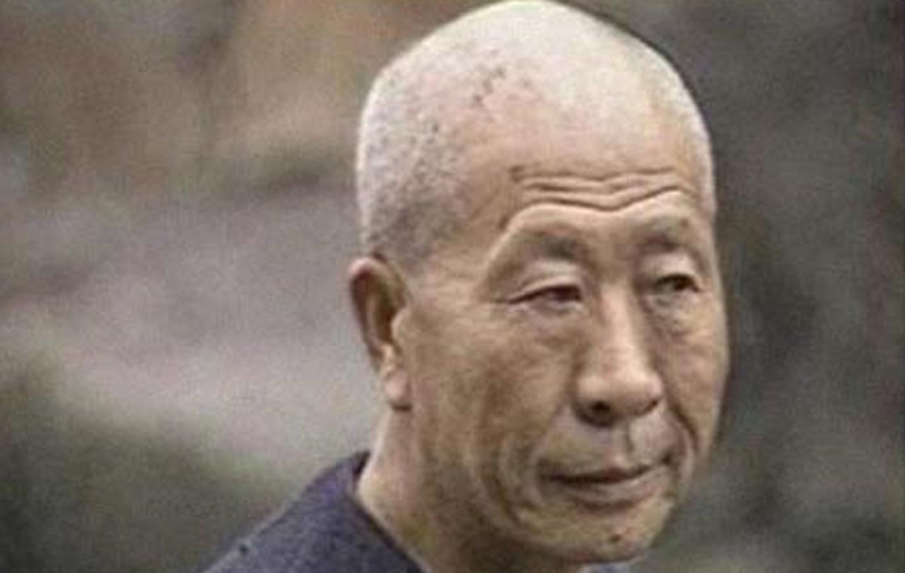 乘着兴致正浓时，周琦在发表获奖感言时也绉起了文，说什么“自己来到