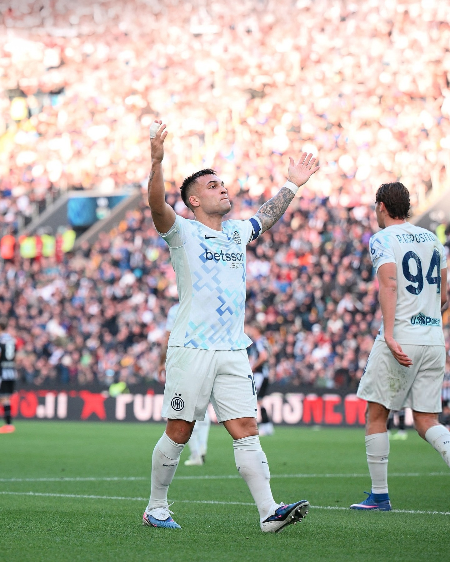 分享一组国际米兰本轮无水印图片💙🖤国际米兰意甲热点现场