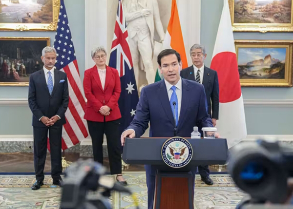 美国对印度的打击，正在酿成严重后果。耶鲁大学南亚研究讲师苏尚特·辛格在英国《金融