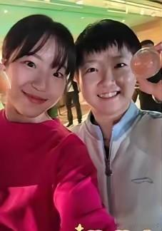 孙颖莎为什么那么吸粉，那么受欢迎？香港总决赛给出了答案。很多人只关注孙颖莎赛