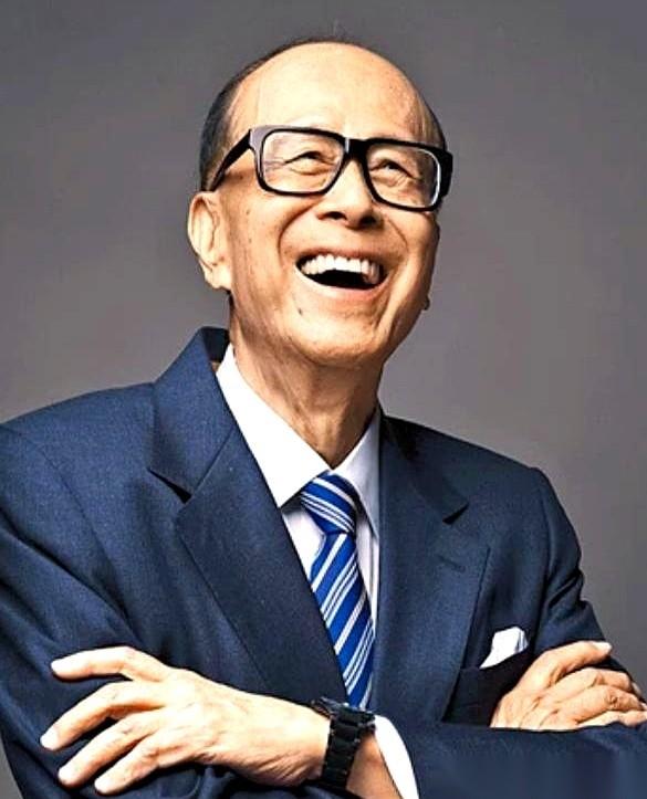 千万别信什么“等老子有钱了，天天顿顿山珍海味”这种鬼话。真正的顶级富豪，过得可