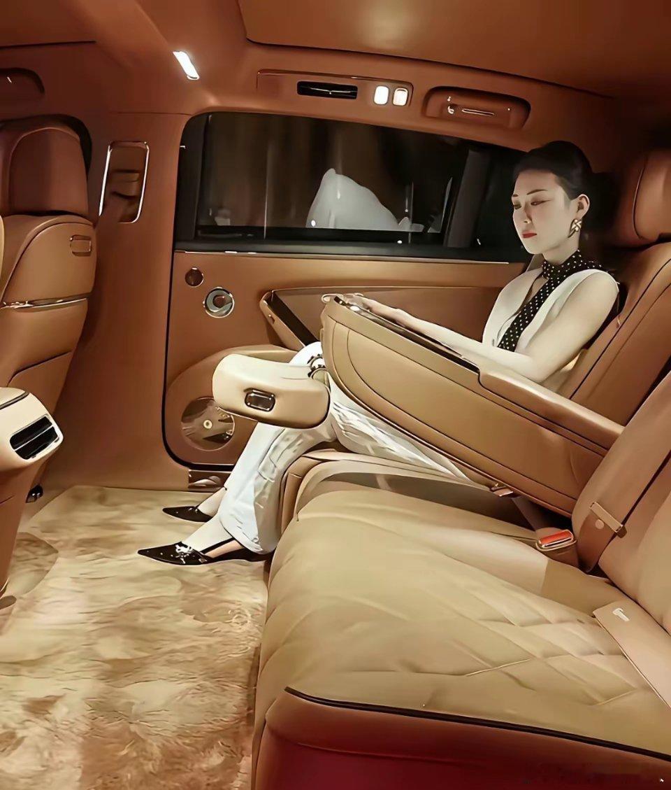 没个上亿的身家，还真开不起这样的车。